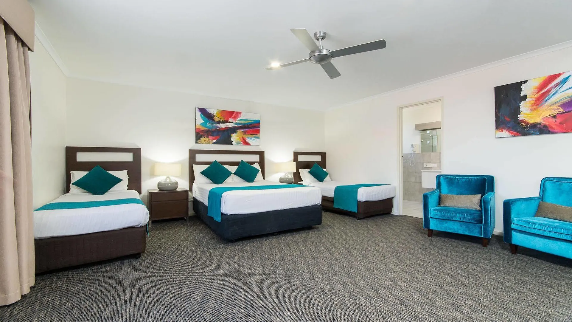 Adelaide Royal Coach Hotel 4*,  Australia