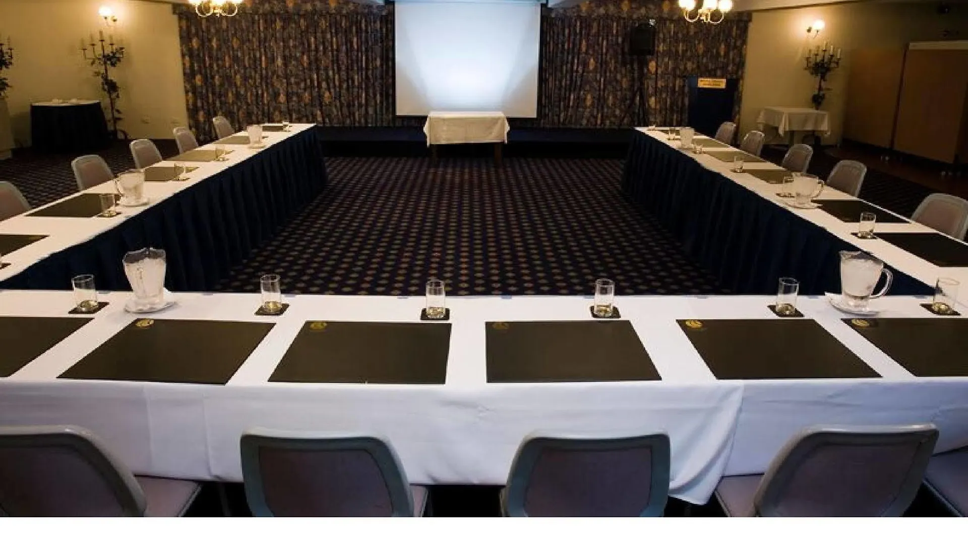 Adelaide Royal Coach Hotel